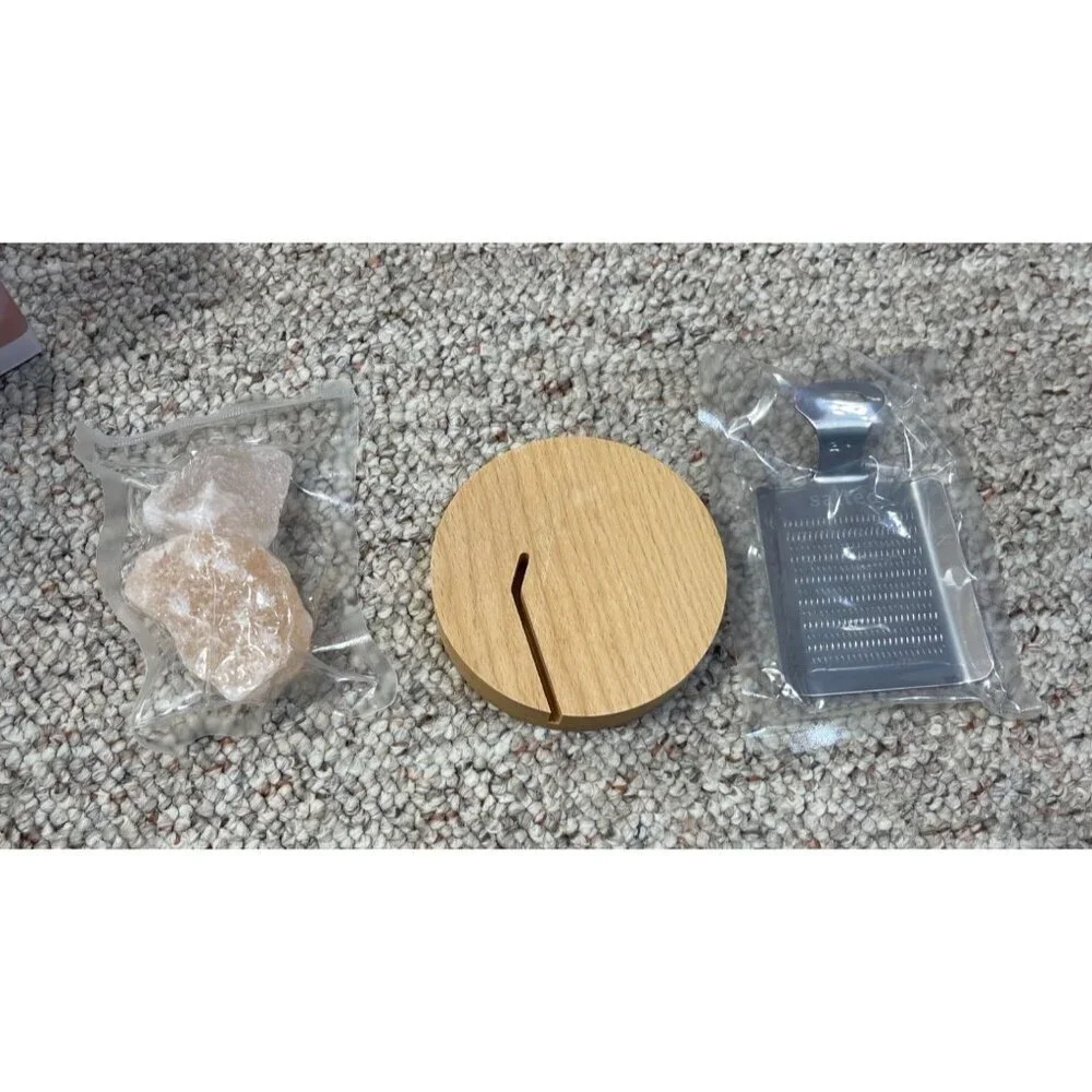 New Salted Himalayan Pink Salt Kit Grater Stand Salt